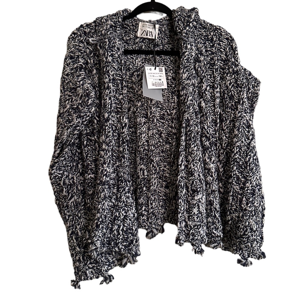 Zara Juniors(11-12) Navy and White Knit Short Sleeve Cardigan